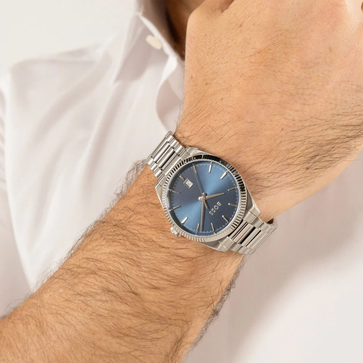 Hugo Boss Cheswick Blue Dial Fluted Bezel 1514309 watch, view 4