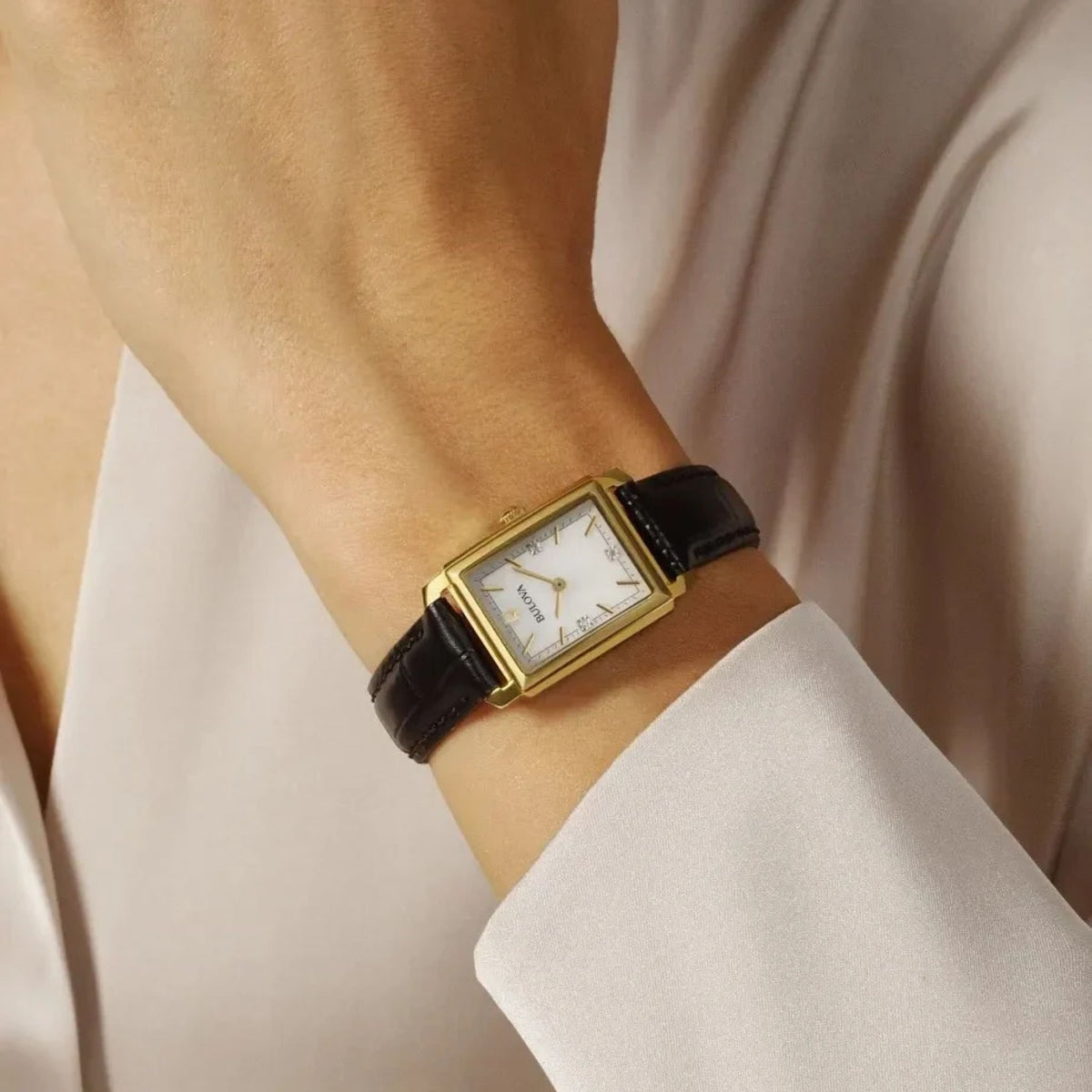 Bulova Ladies' Classic Sutton Diamond 97P166
